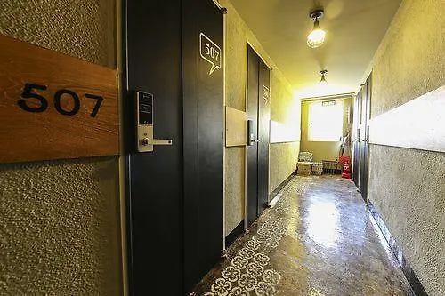 首尔新村番薯酒店 首爾 汽车旅馆